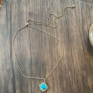 Kendra Scott pendant necklace